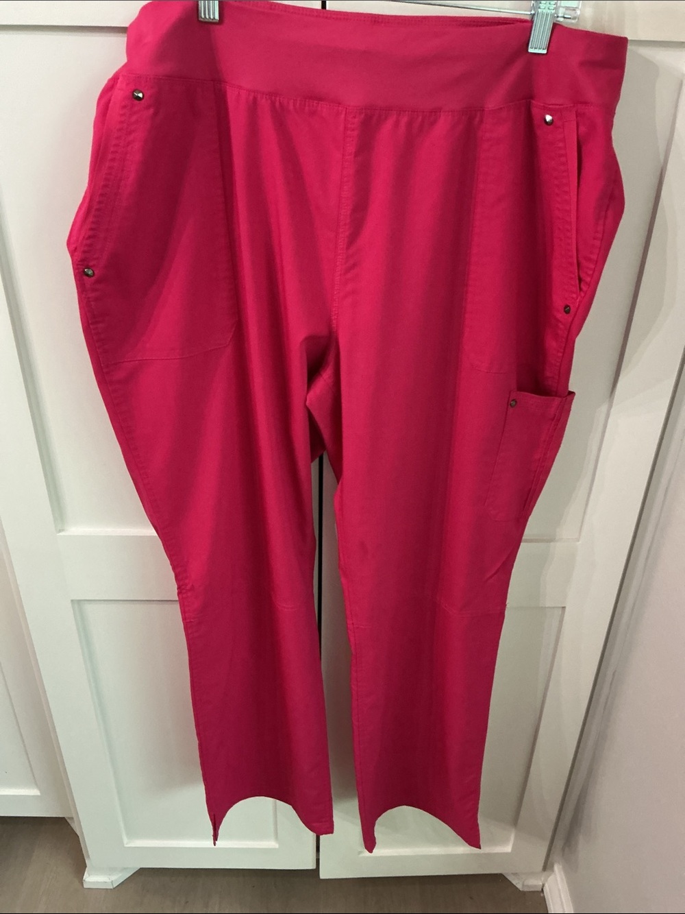 HH Works Women’s V-Neck Scrub Set in Hot Pink - Picture 3 of 5